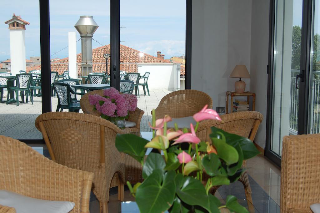 Albergo Arcobaleno Sottomarina Exterior photo