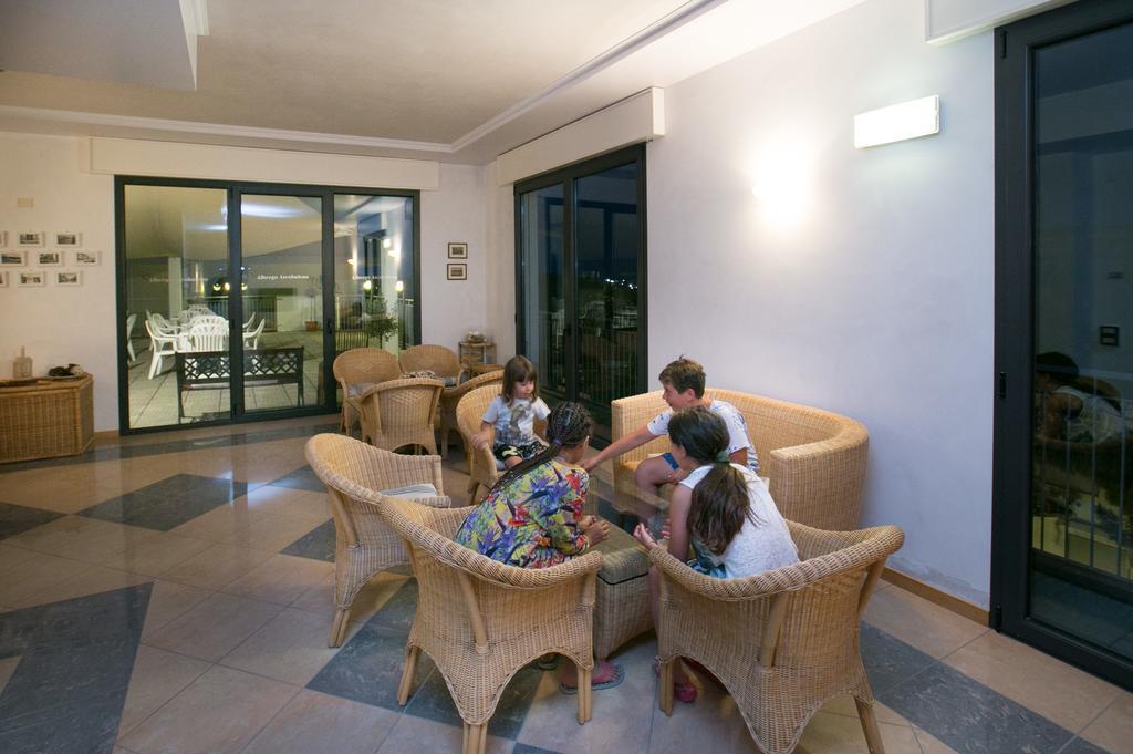 Albergo Arcobaleno Sottomarina Exterior photo