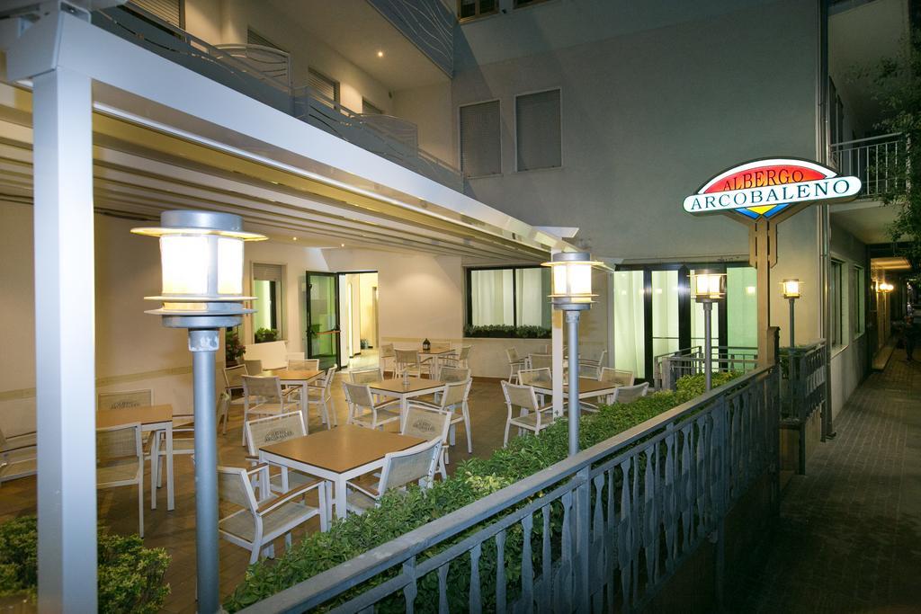 Albergo Arcobaleno Sottomarina Exterior photo